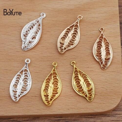 BoYuTe (50 Pieces/Lot) 29*12.5MM Alloy Hollow Leaf Charms Pendant Materials Factory Supply DIY Handmade Jewelry Accessories