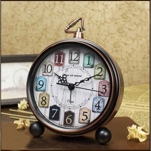 Classic Vintage Style Metal Alarm Clock Desktop Kids Bedside Clock Mute Silence No Ticking Table Clock
