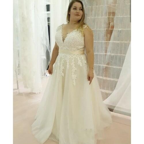 Gorgeous A-Line V-neck Appliques Wedding Dresses with Sash Court Train Plus Size Bridal Gown Vestido de Noiva