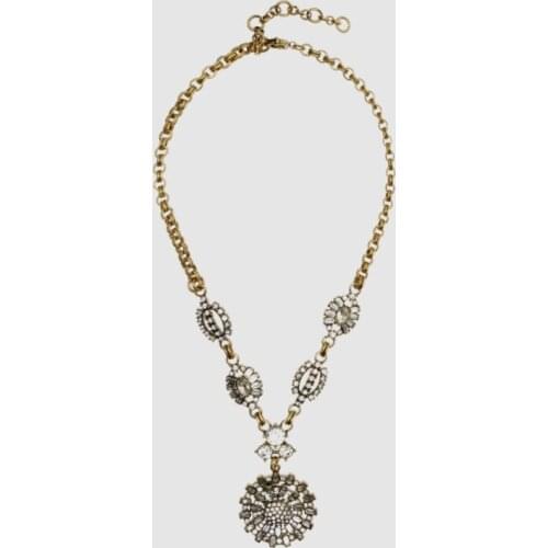 Amorita boutique acrylic sheet with pendant pendant necklace