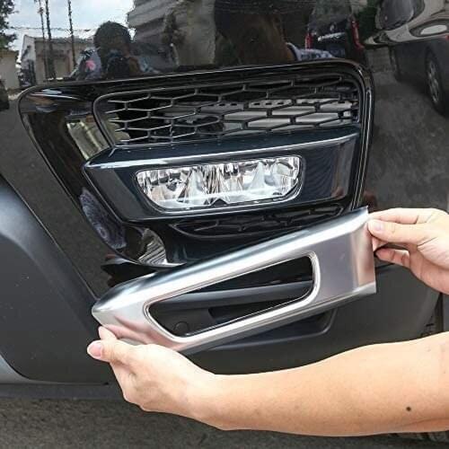 Car Front Fog Light Lamp Frame Cover Trim 2pcs For Land Rover Range Rover Sport 2014-2017 (Bright Silver)