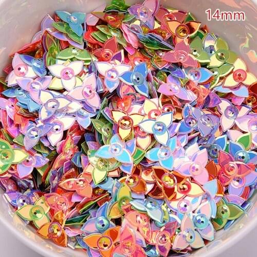 1000pcs Mixed color Triangle flower Shape PVC loose Sequins Glitter Paillettes for manicure/sewing/wedding decoration confetti