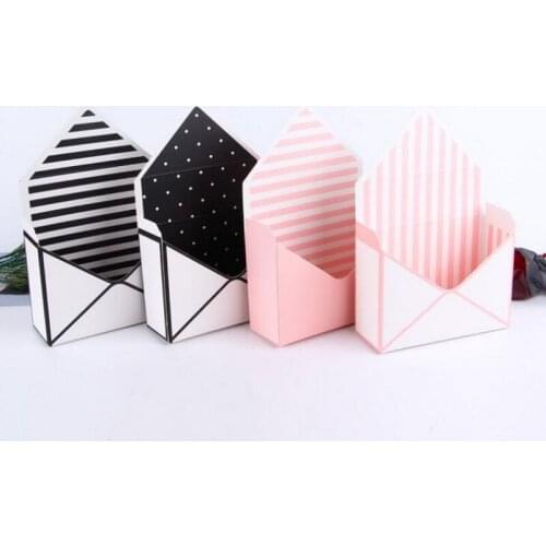 200PCS Creative Environmentally Friendly White Cardboard Envelope Flower Box Folding Flowers Rose Soap Gift Boxes