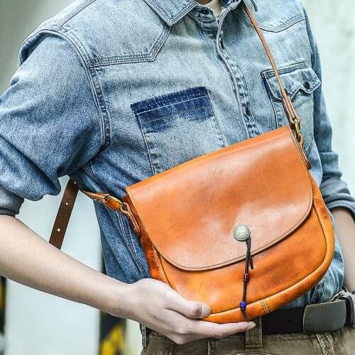 Simple casual luxury natural genuine leather mens rivet shoulder bag summer light daily work best selling cowhide messenger bag