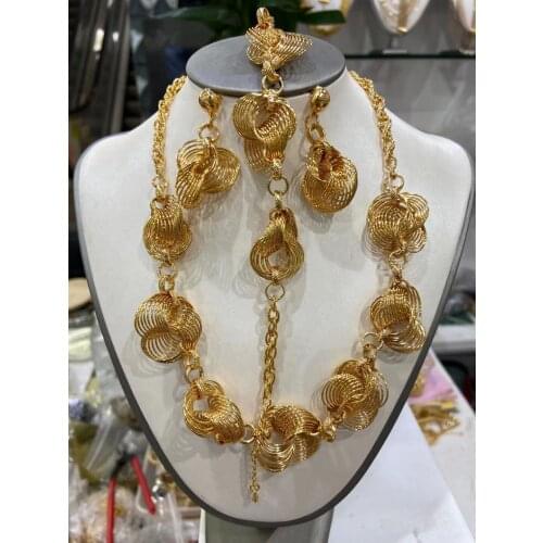 Dcroiao Arab Dubai Jewelry Set 24K High-End Temperament Real Gold Plated Jewelry Wedding Set Necklace Earring Ladies Gift Set