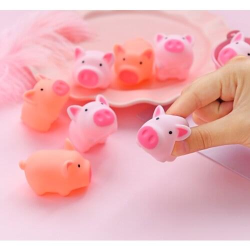 1PC Mini Pink Pigs Toy Cute Vinyl Squeeze Sound Pig Lovely Relive Stress Gifts Kids Bath Gifts Home Decorations Free Shipping