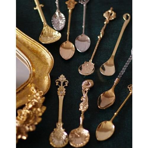 Nordic Golden Retro Crown Dessert Fork Spoon Coffee Spoon Cake Fork Girl Stainless Steel Spoon Small Spoonful Dessert Spoons