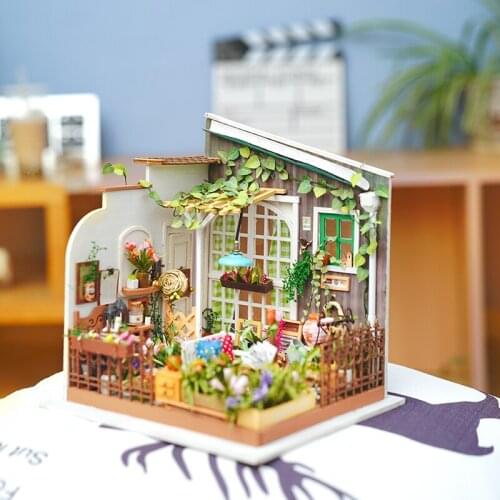 DIY House With Furniture Study Room Simons Coffee Children Adult Doll House Miniature Dollhouse Wooden Kits Toy