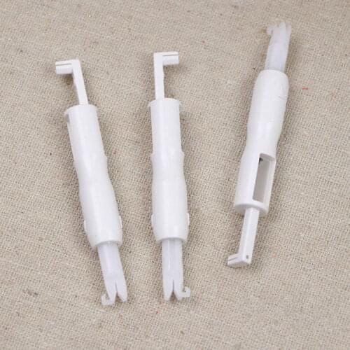 1 PC Plastic Household Sewing Machine Needle Threader Manual Wear Sewing Line Helper DIY Craft Tools Accessory About 7.3 cm Long