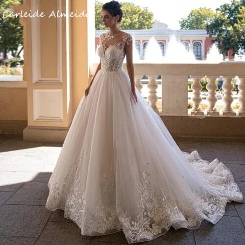 Elegant O-neck Beading Cap Sleeve Bride A-Line Wedding Dress Gorgeous Appliques Chapel Train Custom Vintage Bridal Gown