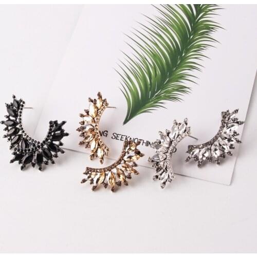 Dvacaman Flower Crystal Drop Earrings Women Trendy Metal Statement Earrings Wedding Gifts Accessory Jewelry Bijoux Christmas TT6