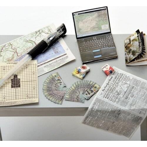 1:6 Soldier Model Dedicated Cigarette Case Newspaper Magazine Computer Full Set Paper Model Toy Gift Collection