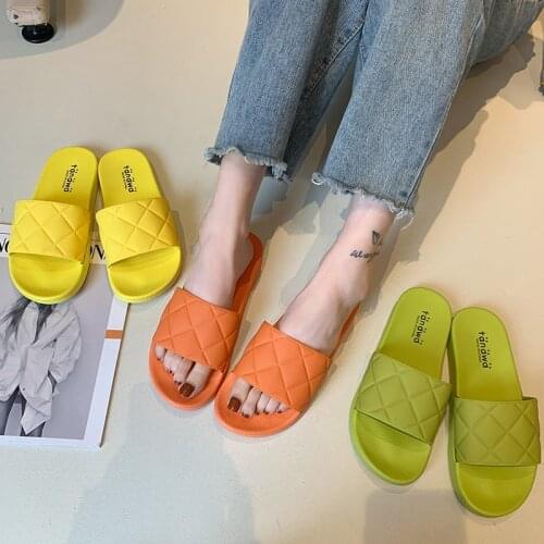 Women 2021 Summer New Sandals Weave Soft Soles Comfortable House Slippers Indoor Female Plus Size Bathroom Flat Flip Flop
