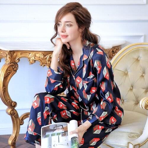 LEIQIA 100% Silk Womens Pajamas Set Long Sleeve Printed Sleepwear Button Down & Pants Nightwear Pjs Lounge Sets for Women