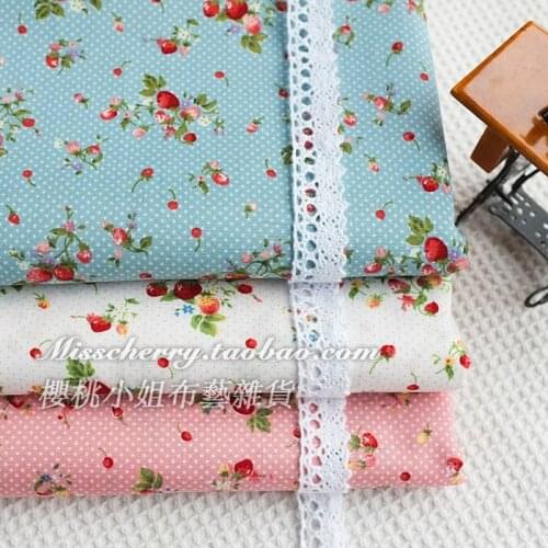Hot sale 1.48 meter Width Vintage Strawberry dots printed 100% cotton Poplin fabric for patchwork fabric