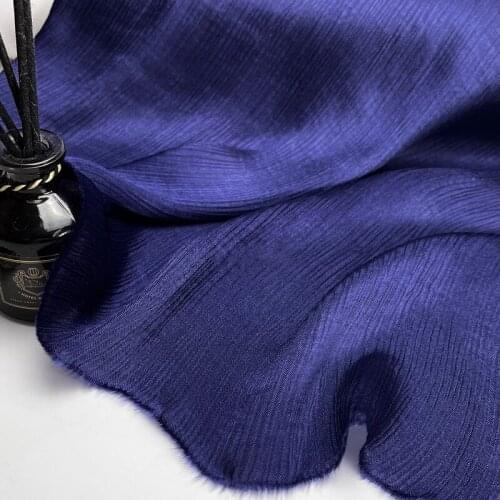 Ultra thin glossy soft dark blue solid color pleated texture mulberry silk cotton blended silk fabric clothing fabric
