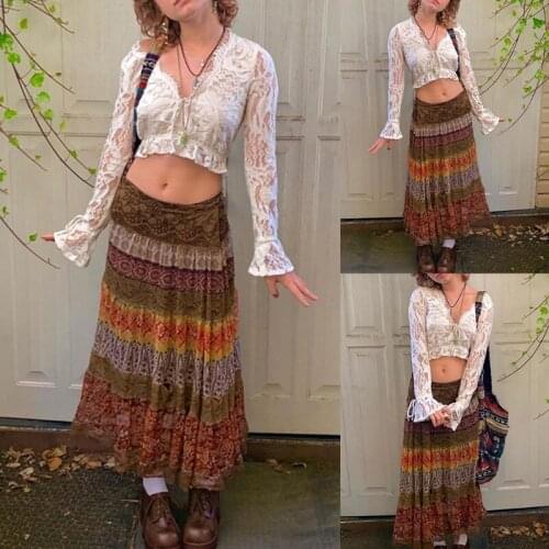 40GC Women Flare Long Sleeve Sexy V-Neck T-Shirt Hollow Out Floral Lace Slim Crop Top