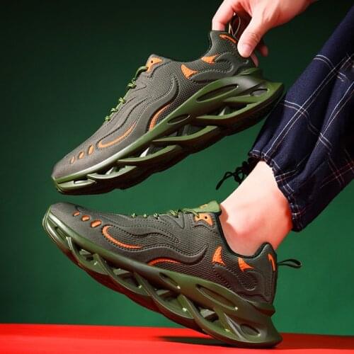 New casual sports shoes breathable absorption wild trend shoes non-slip casual shoes outdoor vulcanized shoes S4156-4173