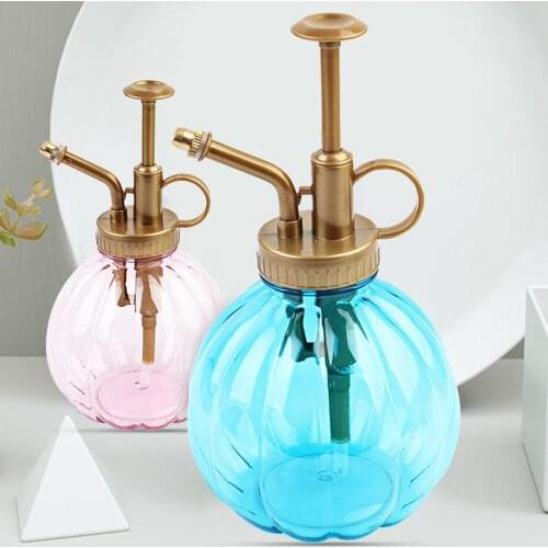 Spray Bottle Sprayer Watering Pot Plastic 3 Color Retro Portable Hand Press Irrigation Lawn Flowerpot Plants Gardening Tool