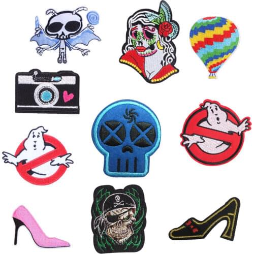 Pirate Skull Embroidered Patches on Heat Transfer Appliques Patch Clothes Shoes Badges Sticker for Backpack Printed Stripe Decal