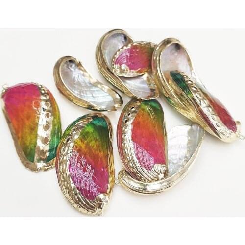 5pcs Natural Conch Shell Charm Women Jewelry Making Colorful 22*62mm Gilt Edge Round Pendant for DIY Necklace Choker Accessories