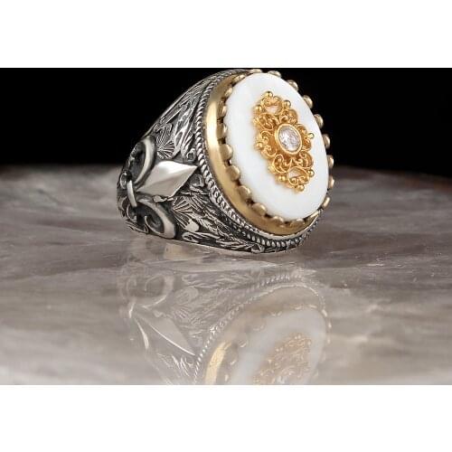 Pen İşçilikli Pearl Cubic Zirconia Men 'S Silver Ring