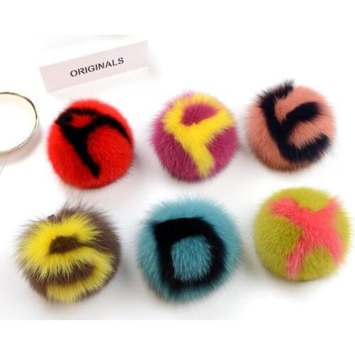 Personality Keychain 100% Plush Fox Fur Pompom 26 Name Letters For Best Friend BagHolder Pendant Car/Phone Ornaments Chains