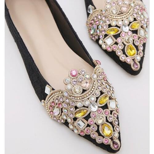 Fashion New 2021 Flats With Big Size Female Spring Autumn Pointed Toe String Bead Casual Shoes For Ladies Flats With Shoes