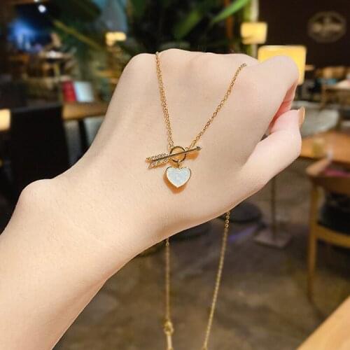 Simple Titanium Steel Necklace Womens Retro Rose Gold Heart Pendant Ins Fashion Network Explosion Clavicle Chain C