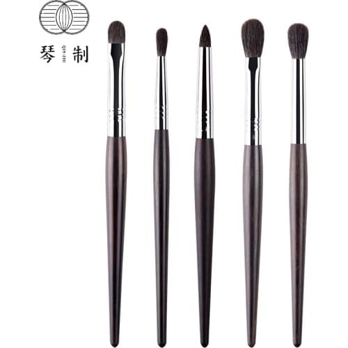 QINZHI Professional Handmade Make Up Brushes Set Eye Shadow Blending Brush Soft Blue Squirrel Hair Makeup Brushes Kit
