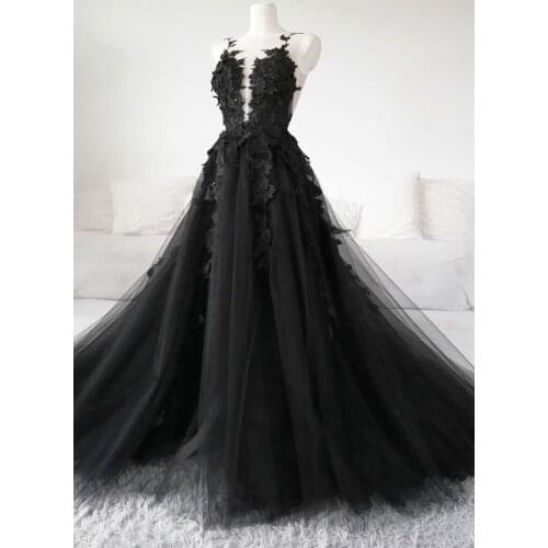 Gothic Wedding Dress Sexy Plunging Neckline Black Tulle 3D Floral Sheer Bodice Bridal Wedding Gown Ladies Evening Prom Dresses
