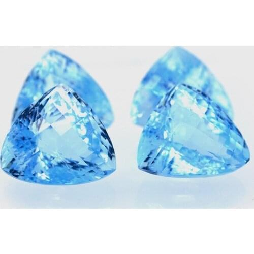 100,03 ct Topaz Triangle Cut with Chessboard