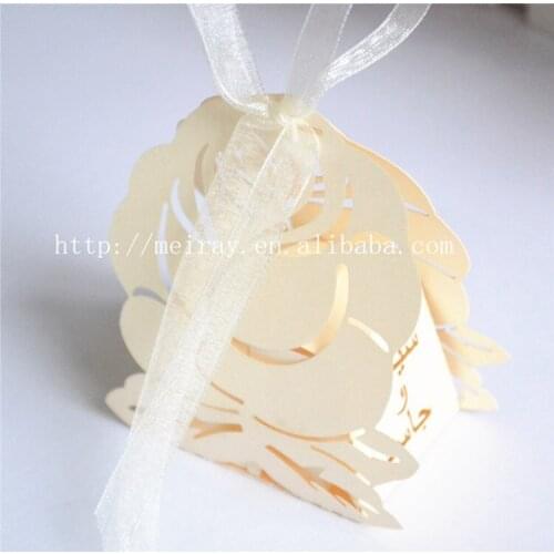 Romantic and Elegant Wedding Favors Gift Bag Luxury white Party Laser Cutting Flower Sweet Candy box