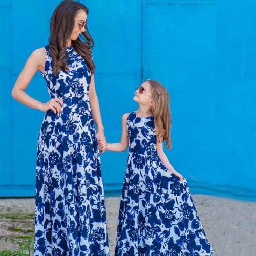 Hot 2021 Summer European nd American Parent-Child Long Skirt Sleeveless Blue And White Porcelain Dress