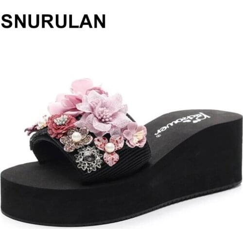 SNURULANnew 2020 summer female word slipper flower pearl seaside Vacation beach slipper fashion Wedge platform sandalia feminina