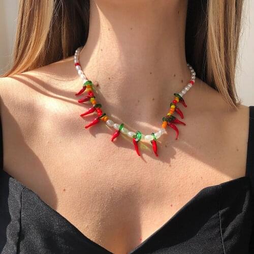 Fashion Lady Red Chili Hot Pepper Necklaces for Women Bohemian Beads Handmade Pearls Resin Collar Choker Necklaces Jewelry Gift