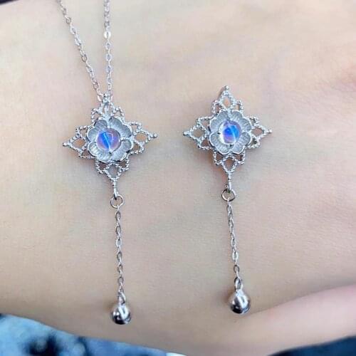 Beautiful Ins Flower Necklace Natural Moonstone Pendant In 925 Silver Engagement Wedding Jewelry For Gfit