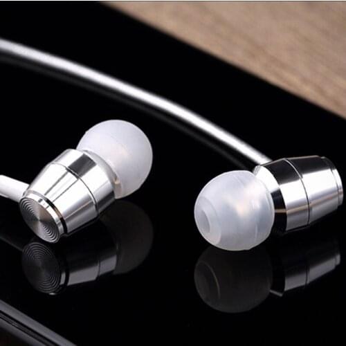 Earphones Noise Isolating in-Ear Headphones with Pure Sound and Powerful Bass with High Sensitivity Microphone New Arriv