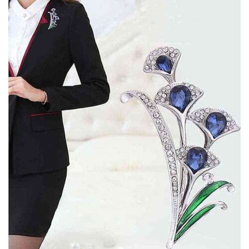 Women Elegant Rhinestone Faux Pearl Flower Leaf Brooch Pin Suit Lapel Badge Decor Pin Badge Cardigan Scarf Accessory