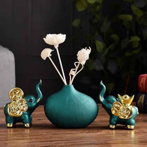 European Lucky Elephant Ceramic Vase Ornaments Art Home Livingroom Fake Flower Figurines Decoration Coffee Table Statue Crafts