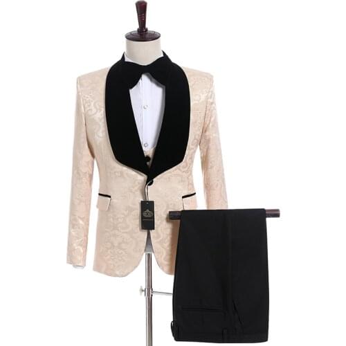 Newest Groomsmen Shawl Lapel Groom Tuxedos Side Vent Men Suits Wedding Best Man Blazer ( Jacket+Pants+Bow Tie+Vest ) C137