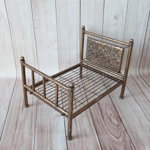 Classical Newborn Photography Bed Solid Sturdy Iron Baby Bed Baby Girl Boy Photo Prop Toddler Birthday Gift Flower Pattern