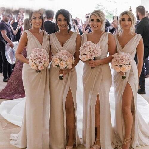 Deep V-Neck Pleated Champagne Chiffon Bridesmaid Dresses Side Split Sexy Party Gowns Sleeveless Maid of Honor Robes