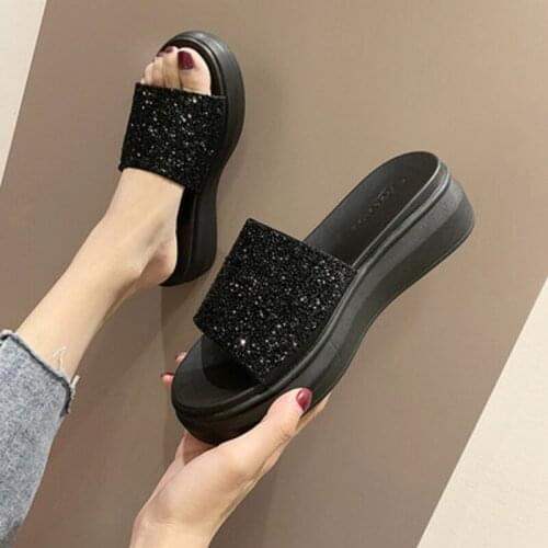 Womens rhinestone wedge slippers 2020 summer new fashion wild outdoor non-slip comfortable high-heeled slippers plus size 34-40
