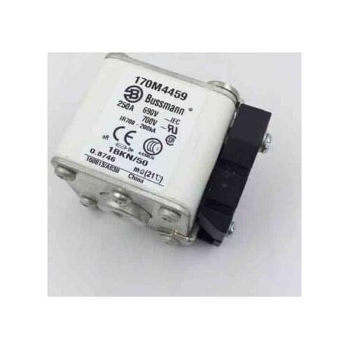 Fuses: 170M4458 200A 690V / 170M4558 200A / 170M4459 250A / 170M4559 250A / 170M4460 315A / 170M4560 315A 690V aR