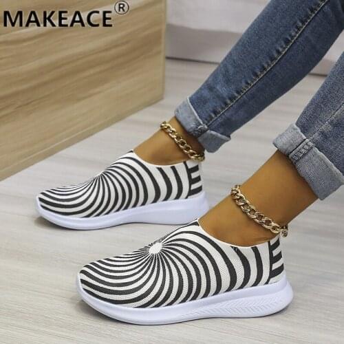 Fashion sports shoes summer autumn season knit together color large size leisure womens shoes soft bottom walking fitness shoes