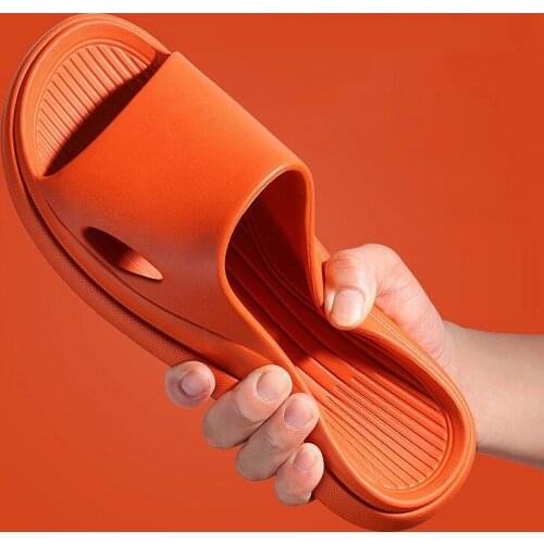 New Couples Stylish Sandals Slip-proof Thick-soled Indoor Outdoor Men Flip Flops House Shoes Woman Super Sof Bathroom Slippers