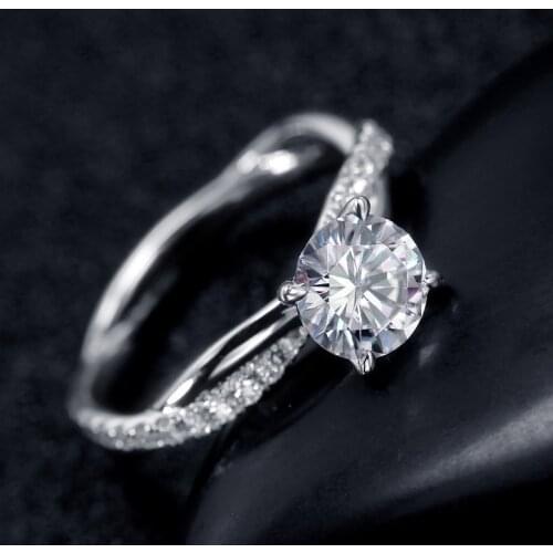 Exquisite Women Crystal Rhinestones Rings For Women Jewelry Accessories Gift Fashion Twisted Shap Wedding Band Engagement Ring