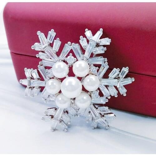 Snowflake Broche Fashion Jewelry High Quality Vintage Brooch Pin Austria Crystal Imitation Pearl Flower Brooch Wedding Accessory