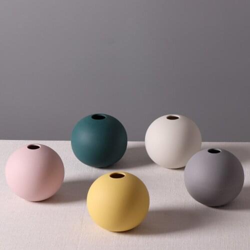 Nordic minimalist Mini Ceramic Vase, living room with dry flowers, INS table top round decoration, small ornament